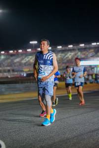 BIB: 5201
                            <button type="button" onclick="openModal(22813520)" class="btn btn-primary btn-sm float-right btn-popup" data-toggle="modal" data-target=".modal-high-quality">
                        <i class="fas fa-shopping-cart"></i> Add to Cart
                    </button>
                                            <button type="button" onclick="isThisMe(22813520, true)" class="btn btn-success btn-sm float-right btn-popup btn-isme hidden" data-toggle="tooltip" data-placement="bottom" title="นี่คือรูปของคุณใช่ไหม คลิกที่นี่เพื่อเอาเข้าอัลบั้ม">
                        <i class="fas fa-plus"></i> Add to album
                    </button>
                    <button type="button" onclick="isThisMe(22813520, false)" class="btn btn-warning btn-sm float-right btn-popup btn-isnotme hidden">
                        <i class="fas fa-ban"></i> Remove from album
                    </button>